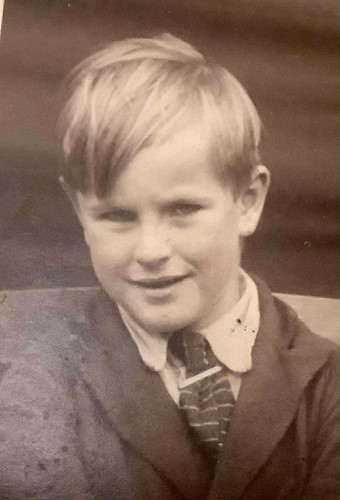 Duncan Hilling as a child