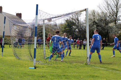 Jake Smith puts Goodwick 1-0 up